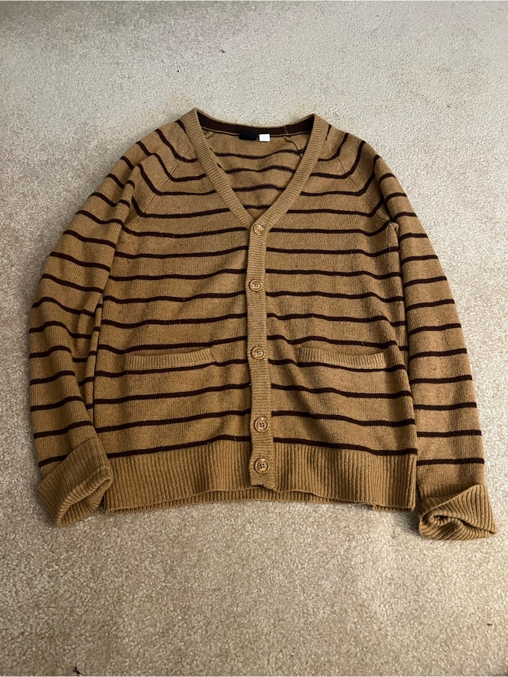 Men's Vintage Striped BDG V-Neck Cardigan Sweater medium